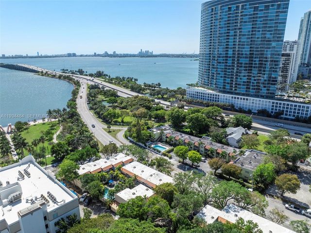 515 NE 38th St 10, Miami, FL 33137