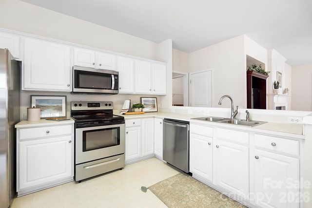 9220 Elrose Place, Charlotte, NC 28277