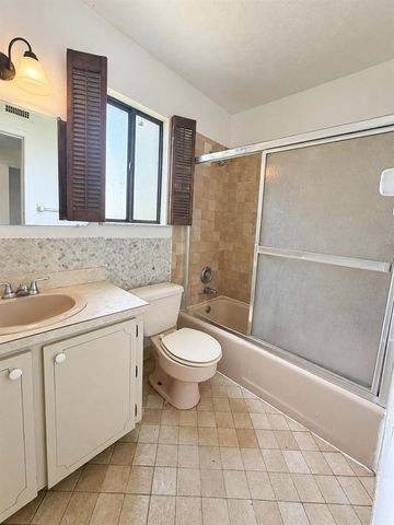 1836 N CRYSTAL LAKE DRIVE 20, Lakeland, FL 33801
