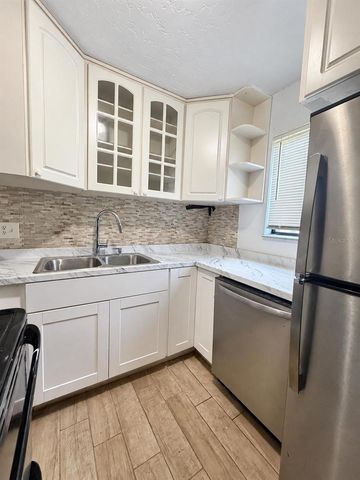 1836 N CRYSTAL LAKE DRIVE 20, Lakeland, FL 33801