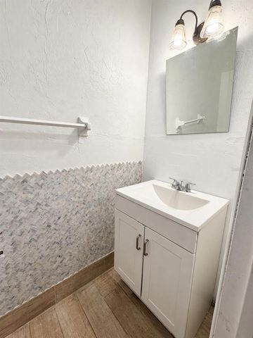 1836 N CRYSTAL LAKE DRIVE 20, Lakeland, FL 33801