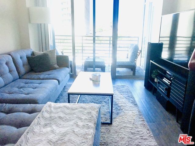 1241 5TH Street 604, Santa Monica, CA 90401