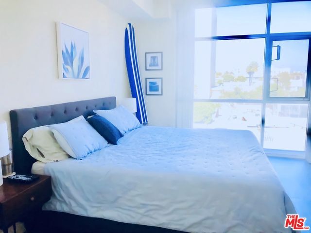 1241 5TH Street 604, Santa Monica, CA 90401