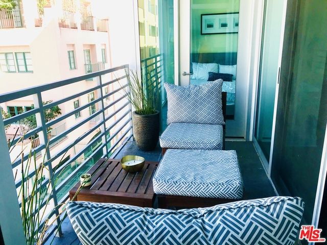 1241 5TH Street 604, Santa Monica, CA 90401