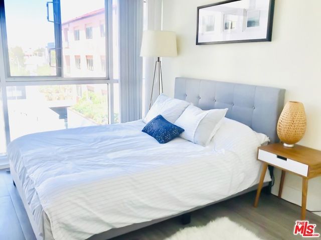 1241 5TH Street 604, Santa Monica, CA 90401