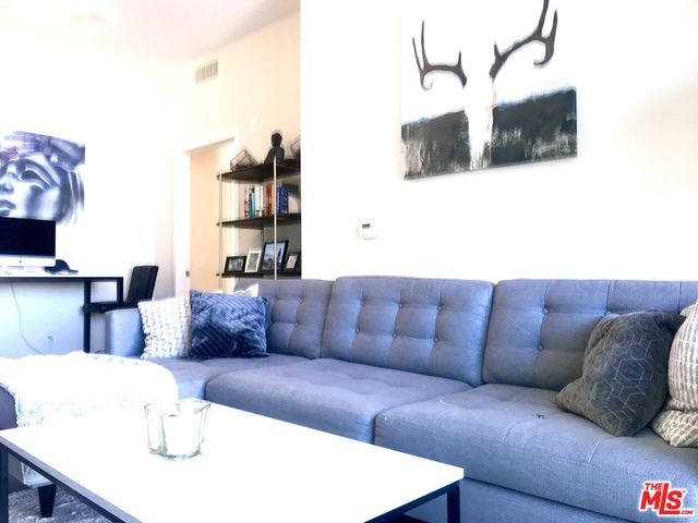 1241 5TH Street 604, Santa Monica, CA 90401