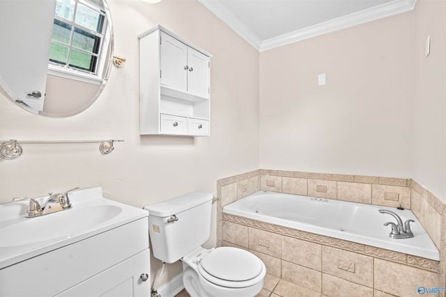 302 Glendale Avenue, Muscle Shoals, AL 35661