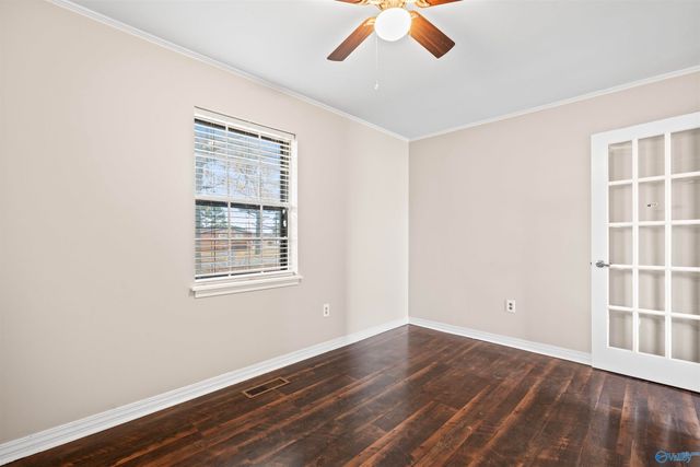 302 Glendale Avenue, Muscle Shoals, AL 35661