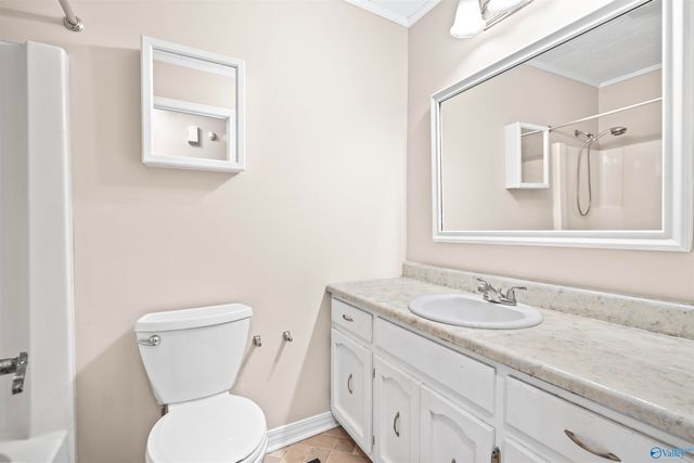 302 Glendale Avenue, Muscle Shoals, AL 35661