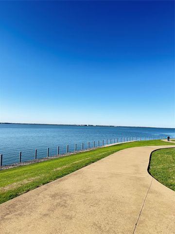 315 Smirl Drive, Heath, TX 75032