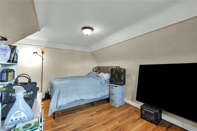 18428 Winslow Road, Shaker Heights, OH 44122