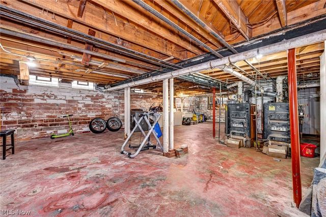 18428 Winslow Road, Shaker Heights, OH 44122
