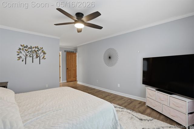 8876 Wintercove Drive, Commerce Charter Township, MI 48382