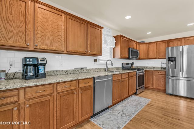 108 Bark Road, Manahawkin, NJ 08050
