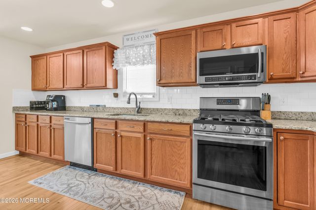 108 Bark Road, Manahawkin, NJ 08050