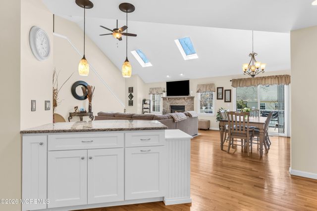 108 Bark Road, Manahawkin, NJ 08050