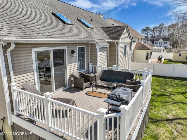 108 Bark Road, Manahawkin, NJ 08050