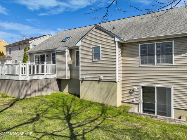 108 Bark Road, Manahawkin, NJ 08050