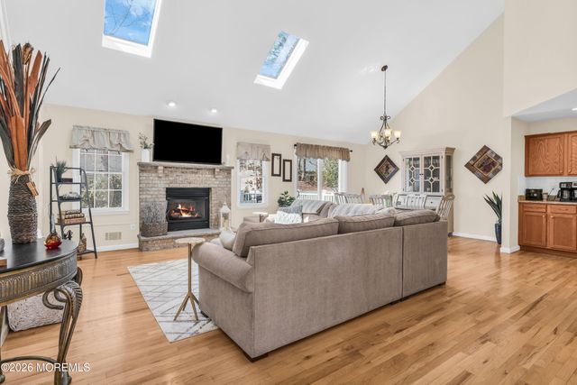 108 Bark Road, Manahawkin, NJ 08050