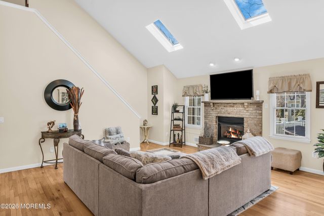 108 Bark Road, Manahawkin, NJ 08050