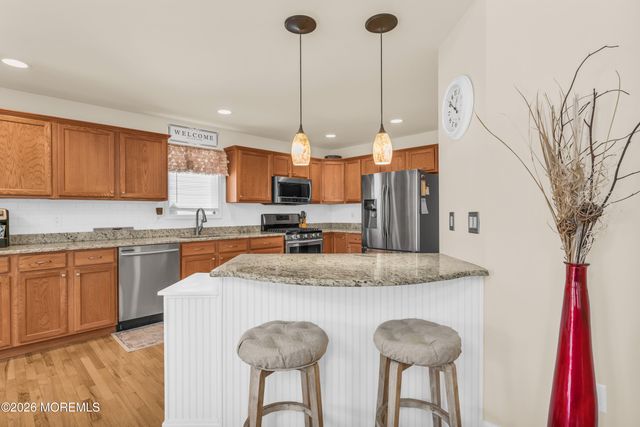 108 Bark Road, Manahawkin, NJ 08050