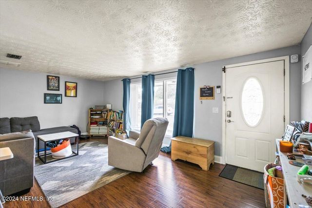 779 PERRYMAN Lane E, Jacksonville, FL 32221