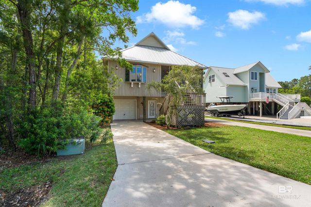 5201 Skiff Lane, Gulf Shores, AL 36542