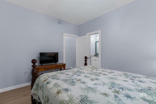 5201 Skiff Lane, Gulf Shores, AL 36542