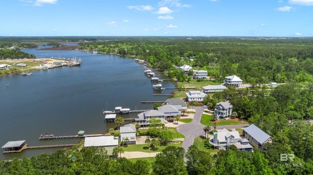 5201 Skiff Lane, Gulf Shores, AL 36542