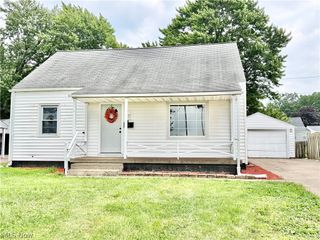 752 Laird Avenue NE, Warren, OH 44483