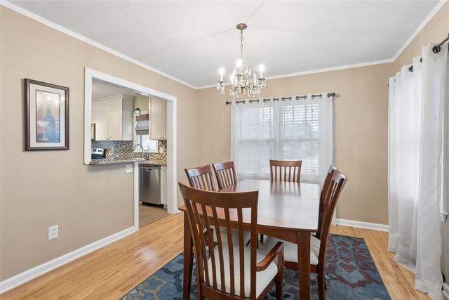 4338 Franklin Avenue, Des Moines, IA 50310