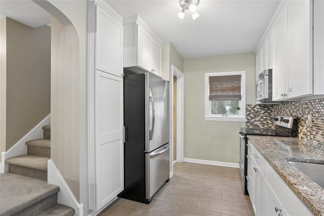 4338 Franklin Avenue, Des Moines, IA 50310