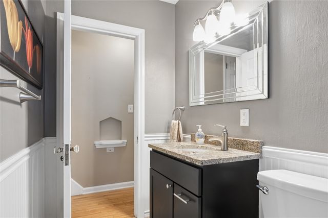 4338 Franklin Avenue, Des Moines, IA 50310