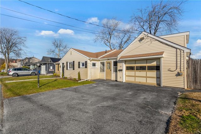 23 Columbus Avenue, Johnston, RI 02919