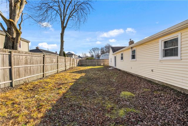 23 Columbus Avenue, Johnston, RI 02919