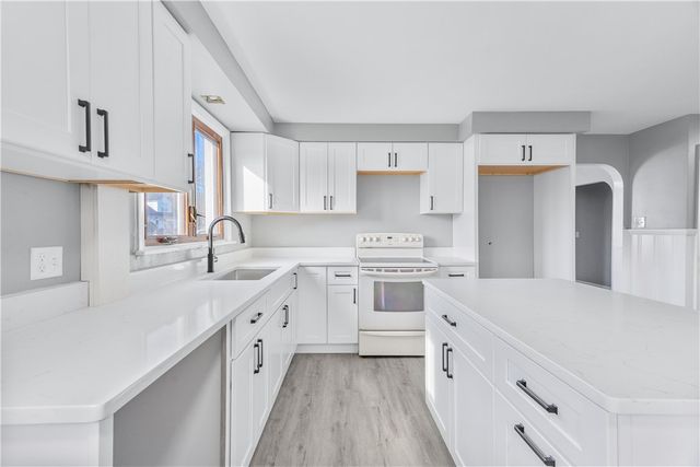 23 Columbus Avenue, Johnston, RI 02919