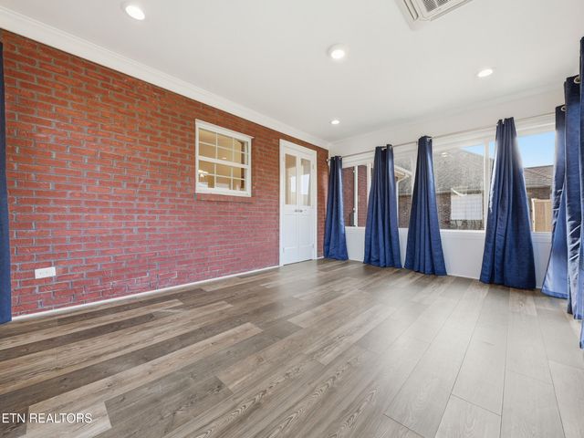 2017 Emma Lane, Maryville, TN 37803