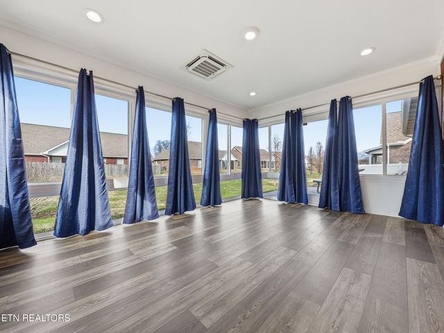 2017 Emma Lane, Maryville, TN 37803