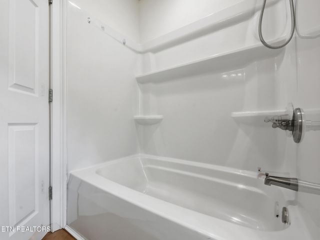 2017 Emma Lane, Maryville, TN 37803