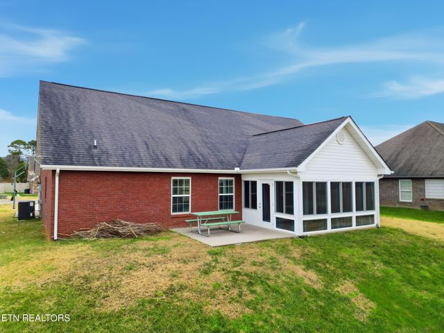 2017 Emma Lane, Maryville, TN 37803