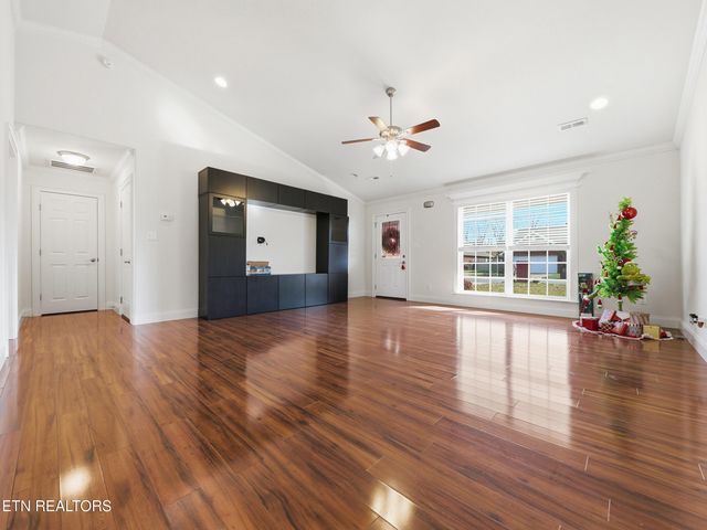 2017 Emma Lane, Maryville, TN 37803