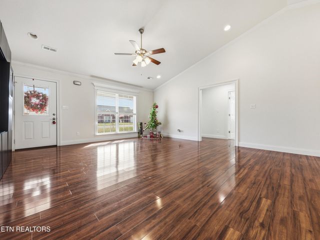 2017 Emma Lane, Maryville, TN 37803