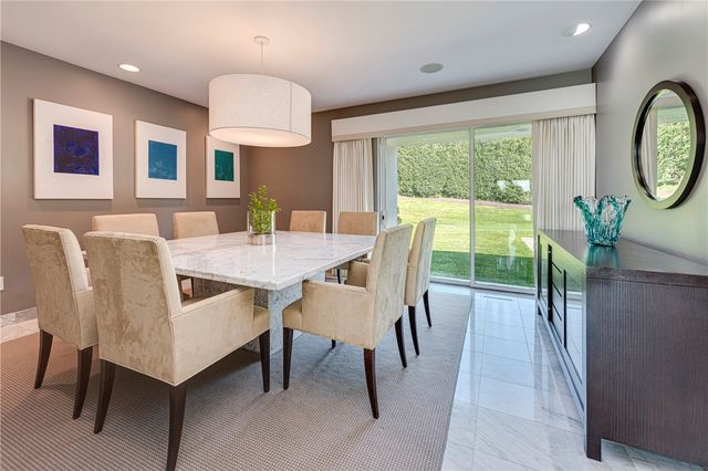 111 Ocean Avenue, Newport, RI 02840