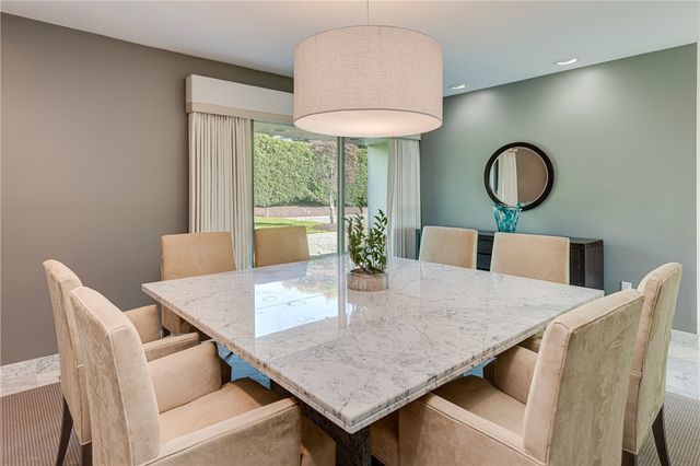 111 Ocean Avenue, Newport, RI 02840