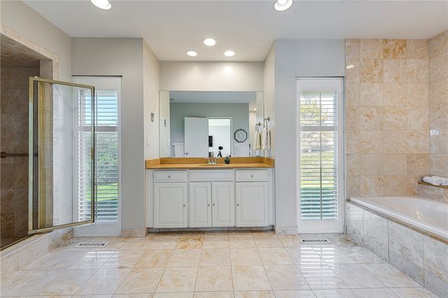 111 Ocean Avenue, Newport, RI 02840