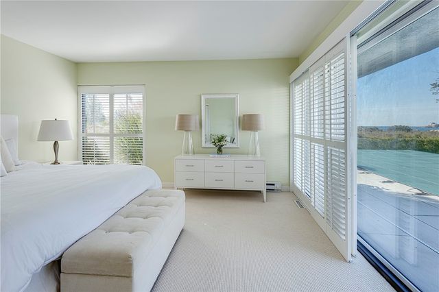 111 Ocean Avenue, Newport, RI 02840