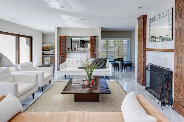 111 Ocean Avenue, Newport, RI 02840