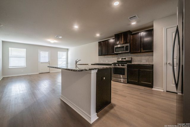 5914 Lazo Valley, San Antonio, TX 78244