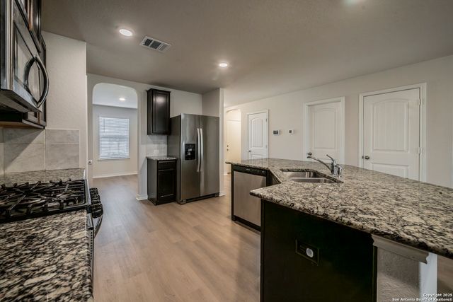 5914 Lazo Valley, San Antonio, TX 78244