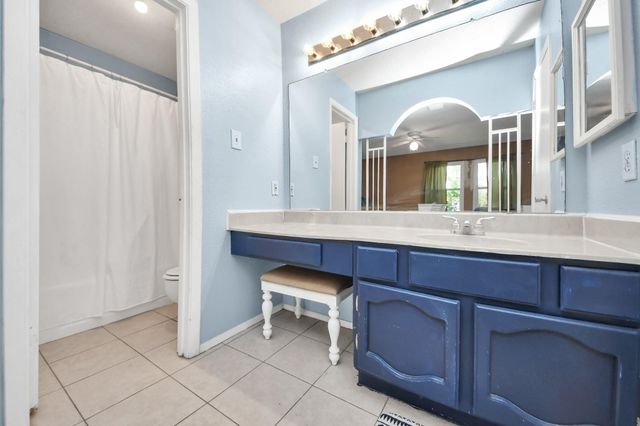 2519 Colonial Ridge Drive, Friendswood, TX 77546